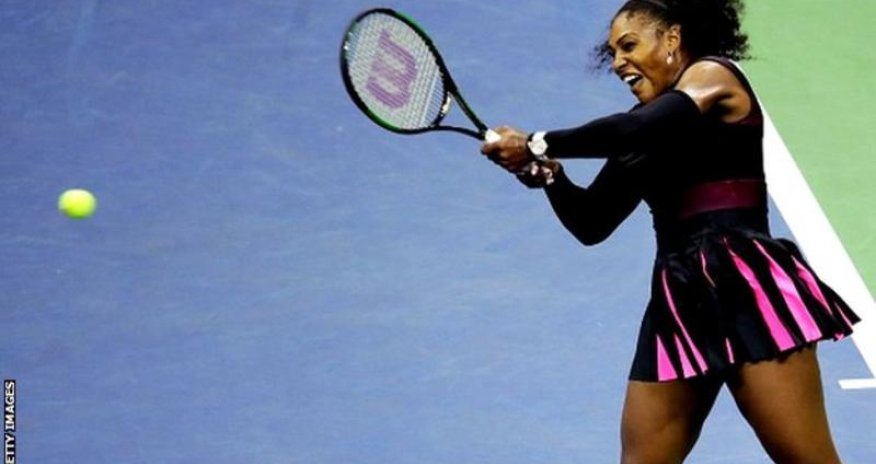 Serena Williams eases past Ekaterina Makarova in New York
