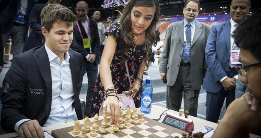 Leyla Əliyeva Maqnus Karlsenin oyununda ilk gedişi etdi