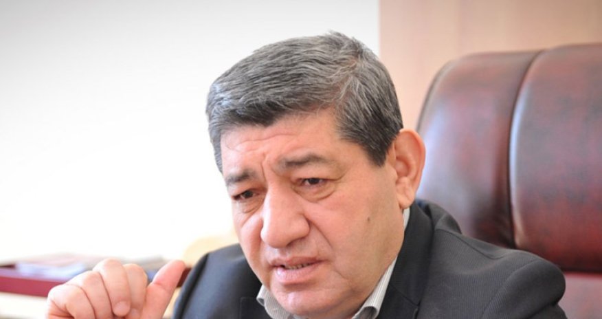 “Yazıçılar Birliyində Anarın yerinə göz dikənlər var”