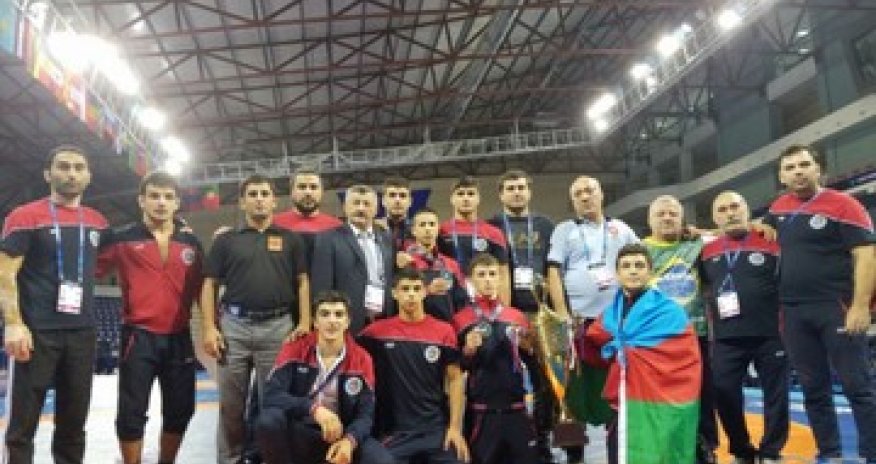 Junior Azerbaijani wrestlers rank 2nd in medal table of World Championship
