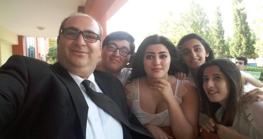 Musiqili Teatrın aktyorları “11 B - bilik günü”ndə