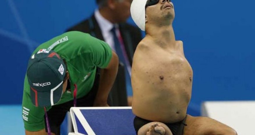 Dünyanı heyran qoyan idmançı - FOTOLAR