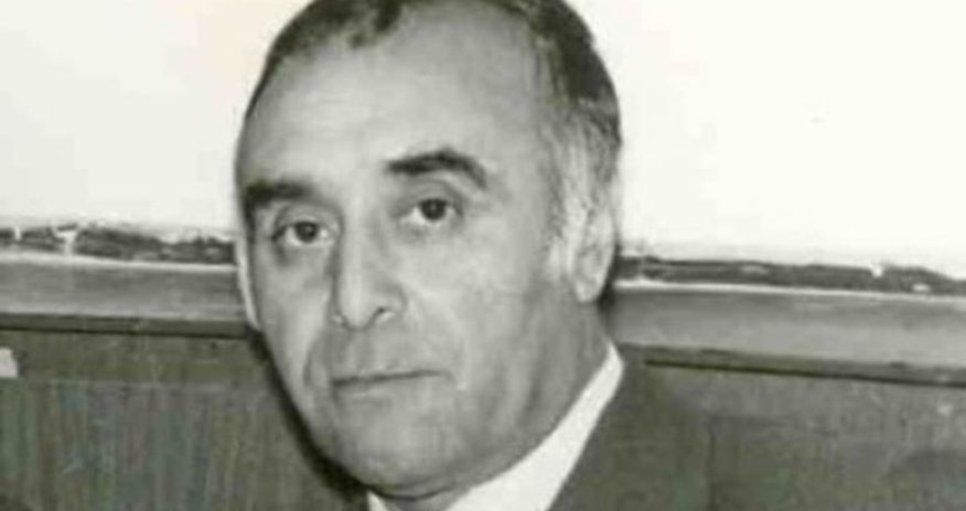 E-kitab: İsi Məlikzadə - Öz arvadıyla qonşu arvadı səhv saldı