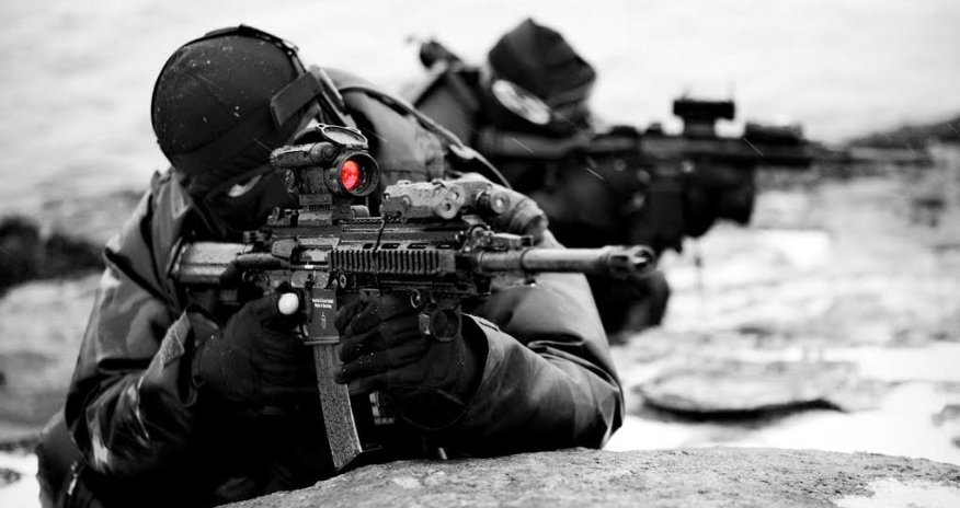 Müdafiə naziri parlamentdə elan etdi: “Prezidenti öldürəcəyik”