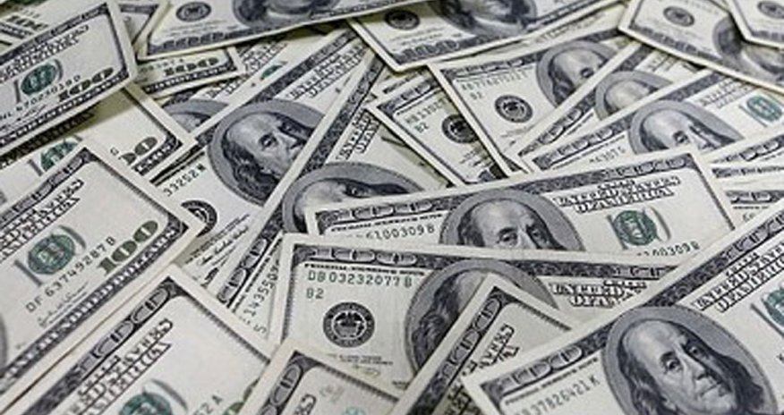 Azerbaijani banks buy over $70M through auction