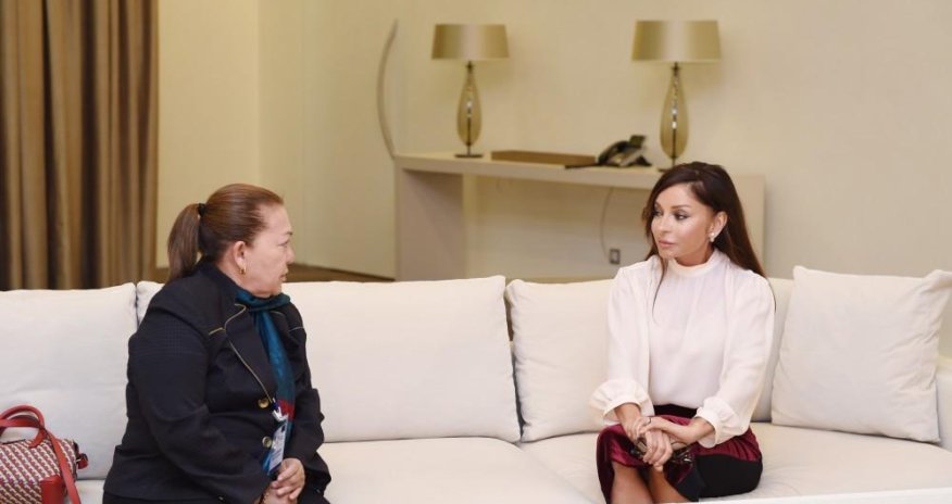 Mehriban Aliyeva meets vice-president of Colombian Congress