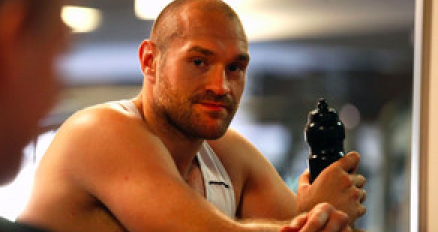 Məşhur boksçu karyerasını başa vurdu