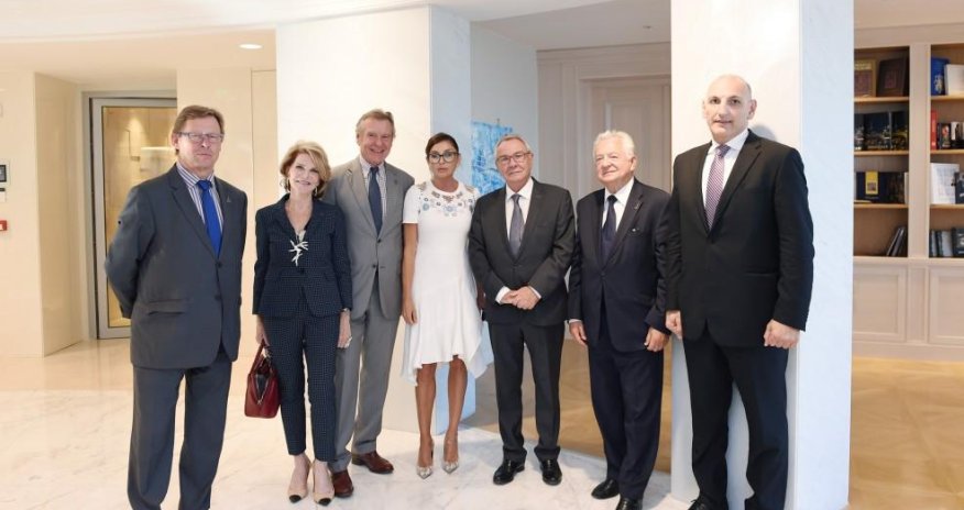 Mehriban Aliyeva meets delegation led by French Assembly member