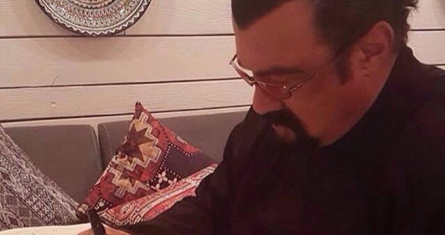 Hollivud ulduzu Bakıdadır