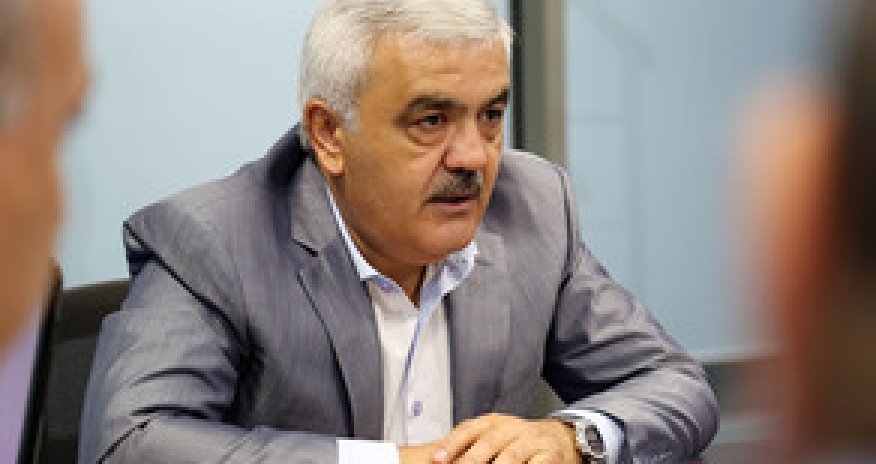 Rövnəq Abdullayev: 