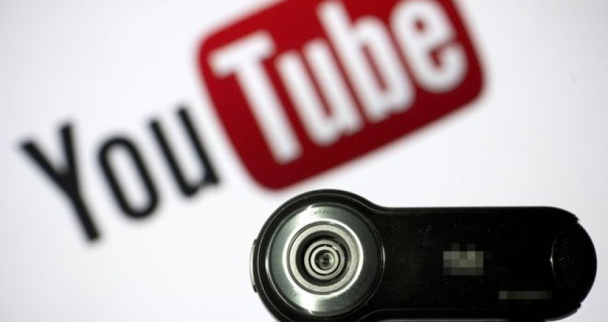 NSPCC warns YouTubers over fan relationshipsc