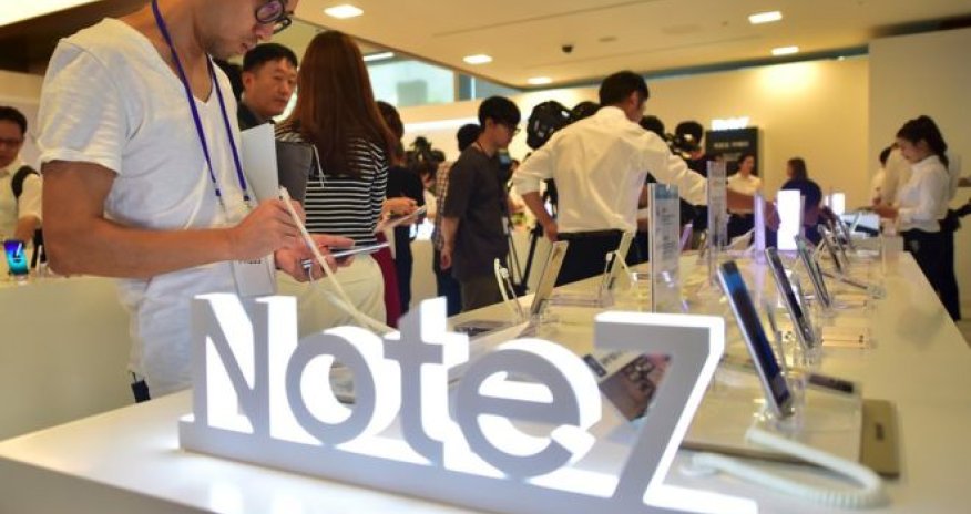 Samsung takes £4.4bn hit to profits from Note 7 fallout