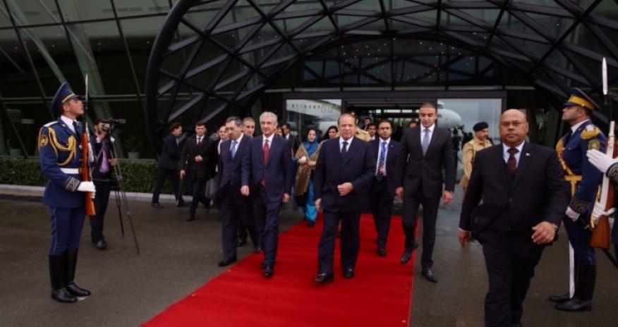 Baku university confers doctorate on Pakistan PM