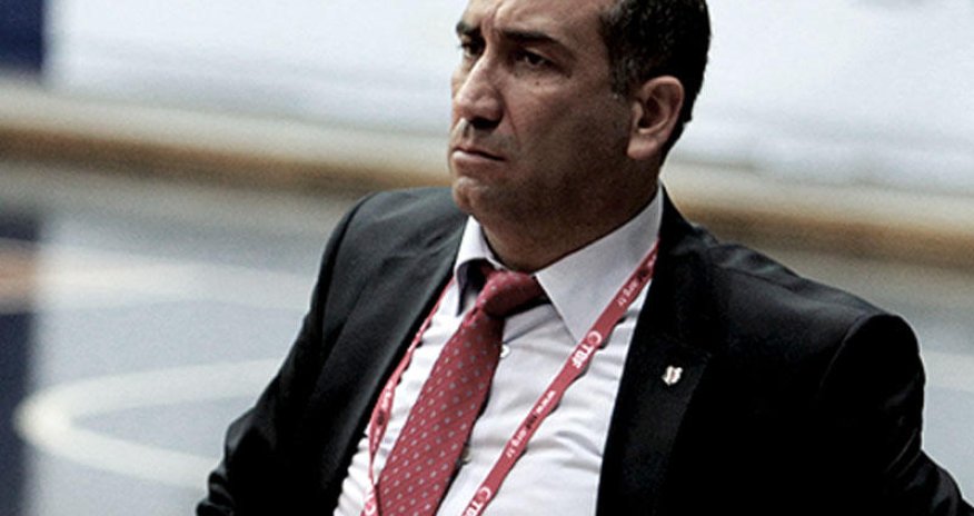 Tanınmış məşqçi dünyasını dəyişdi