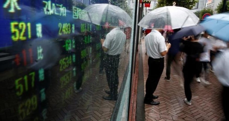 Asian stocks lifted by firmer oil prices; dollar steady