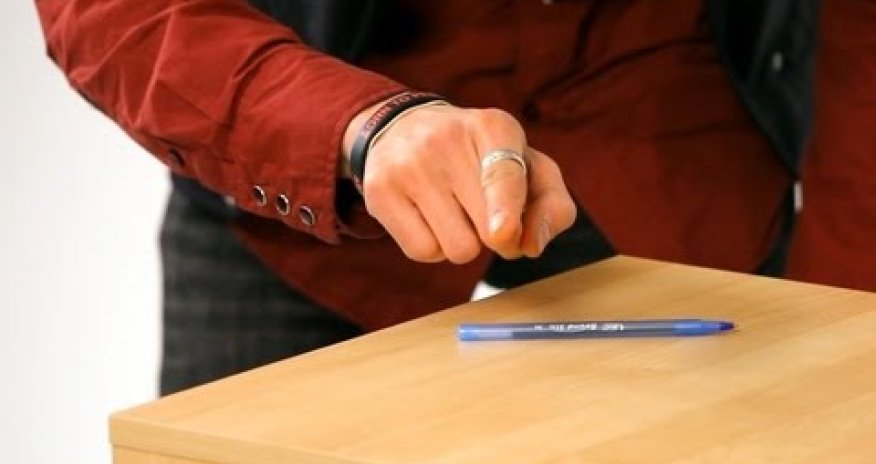 Əlləri ilə hər kəsi heyrətləndirdi - VİDEO