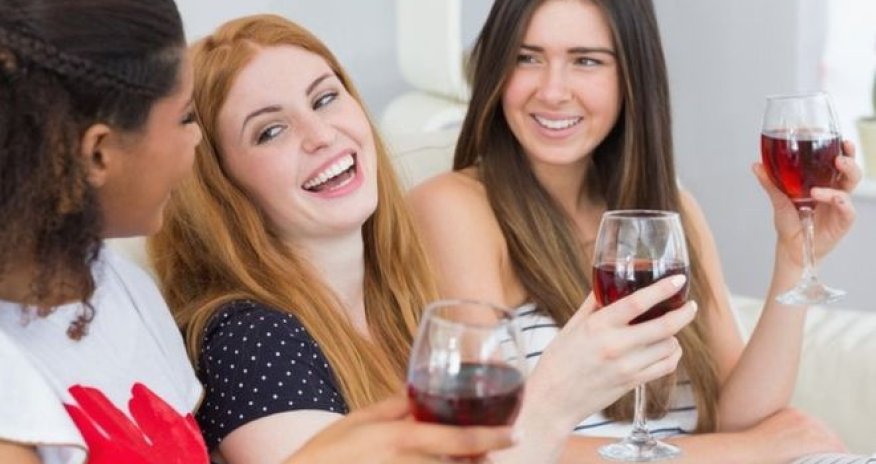 Women 'nearing equality with men - in alcohol consumption'