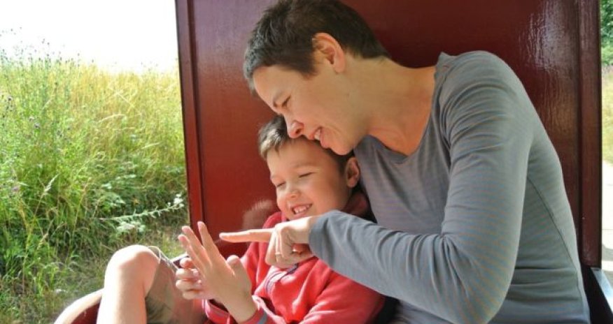 'Super-parenting' improves children's autism