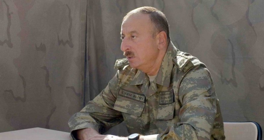 İlham Əliyev ön xətdə əməliyyat şəraiti ilə tanış olub