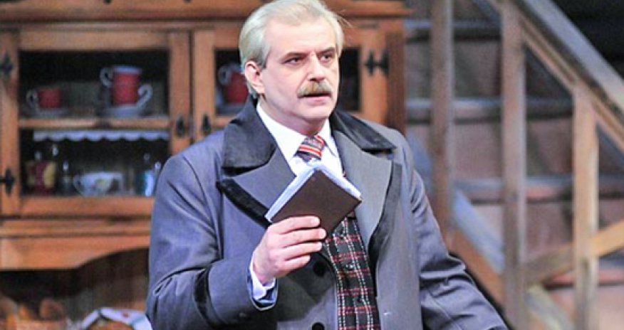 Aktyor səhnədə öldü