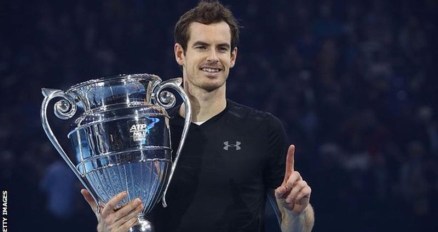 Andy Murray beats Novak Djokovic