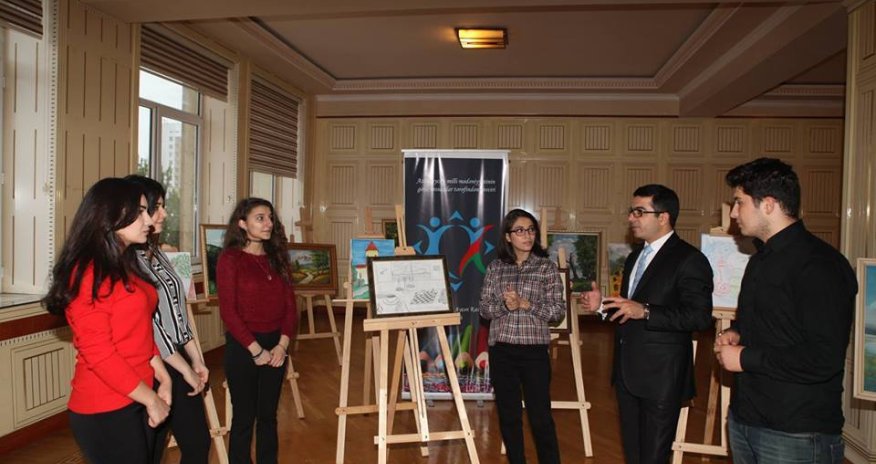 Azərbaycan mədəniyyəti gənc rəssamların gözü ilə - FOTOLAR