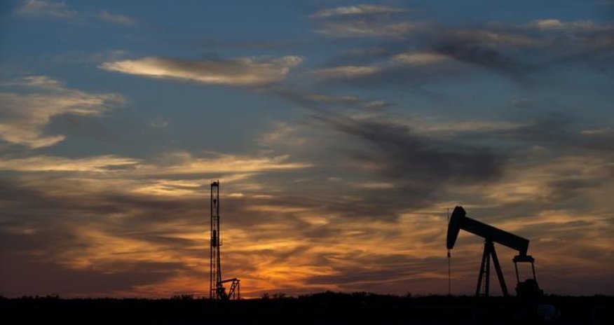 Oil prices fall as production creeps up