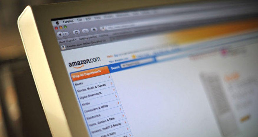 Amazon opens line-free grocery store in challenge to supermarkets