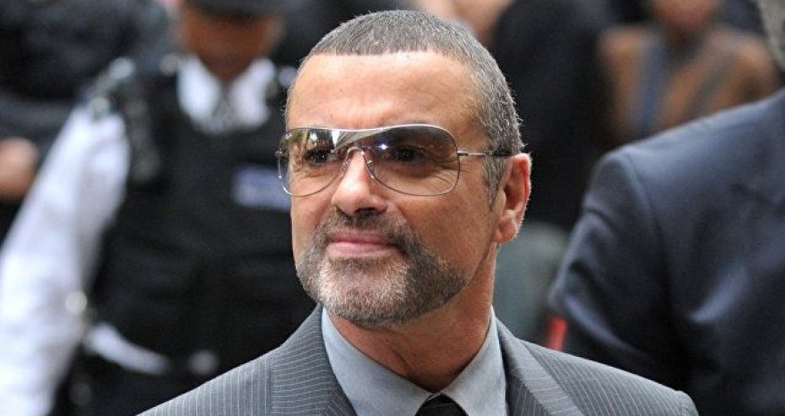 Əfsanəvi müğənni vəfat etdi