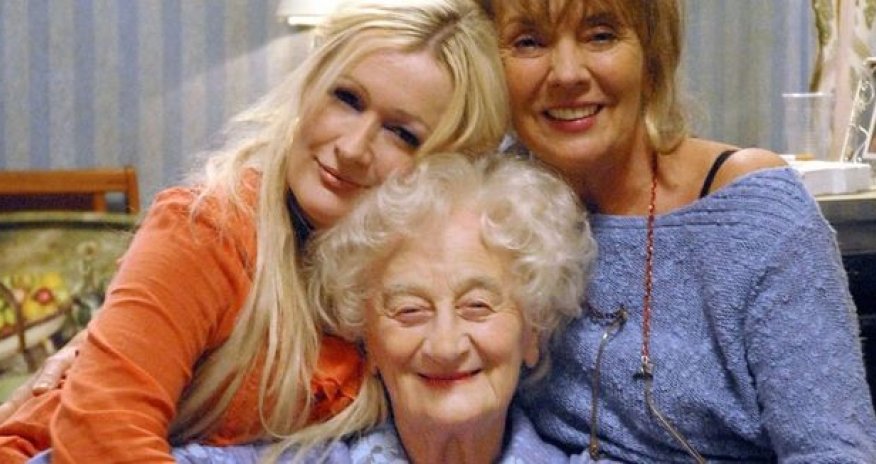 Məşhur britaniyalı aktrisa vəfat edib