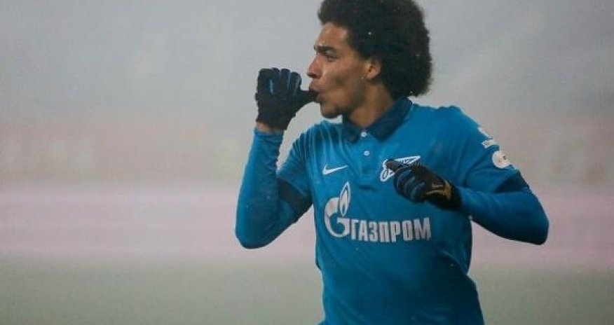 Daha bir ulduz futbolçu Çinə gedir