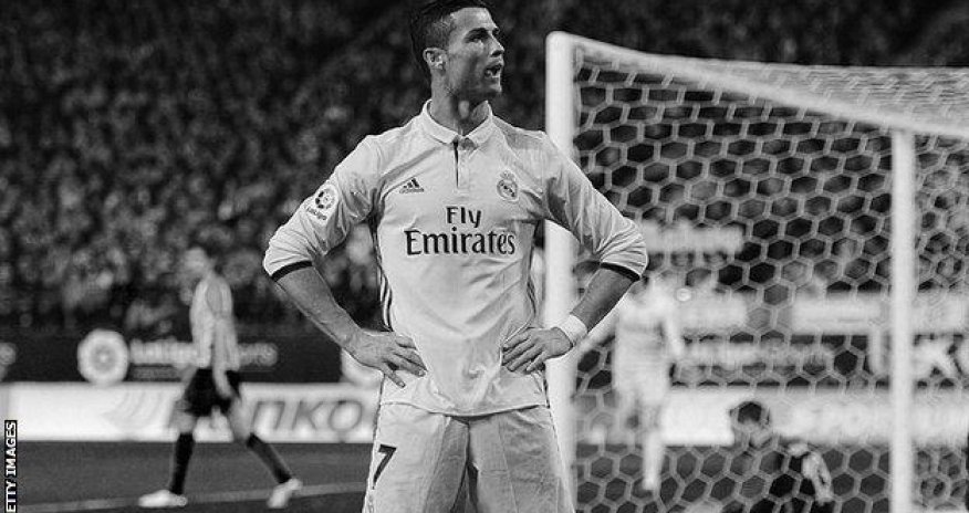 Cristiano Ronaldo beats Lionel Messi to win Fifa best player award