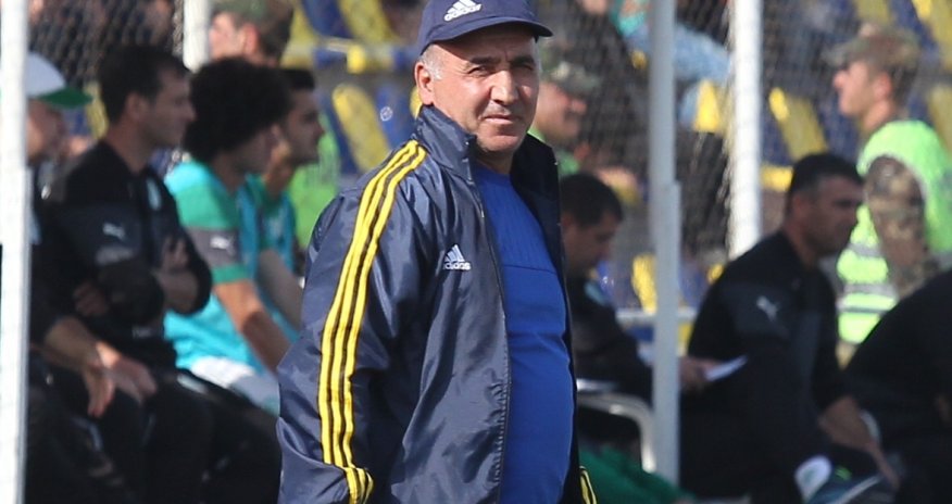 Şahin Diniyevdən altı futbolçuya dəvət