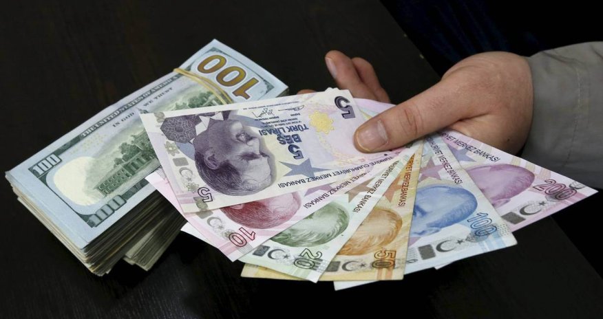 Dollar rekord həddə çatdı - Türkiyədə