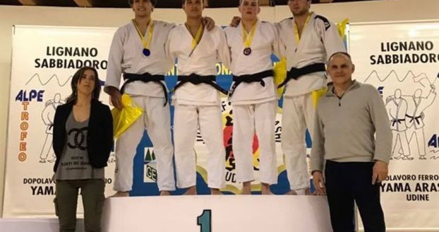 Azərbaycan cüdoçuları 5 qızıl medal qazanıb