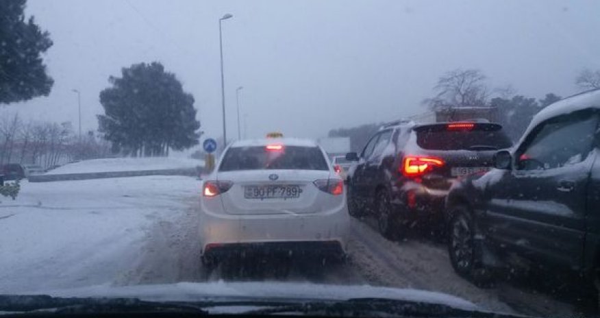 Bakı-Sumqayıt yolunda hərəkət çətinləşdi – FOTOLAR