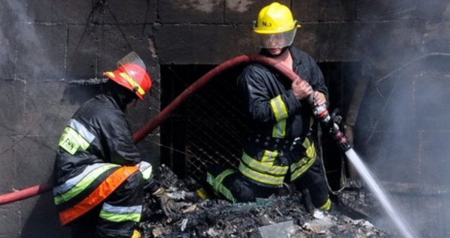 Fire broke out at residential building in Baku