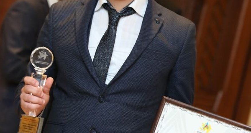 Musiqili Teatrın Baladadaşı “İlin aktyoru” oldu