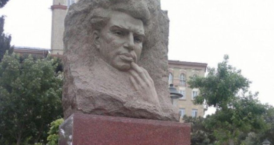 Mikayıl Müşfiqin abidəsi tapıldı – FOTOLAR