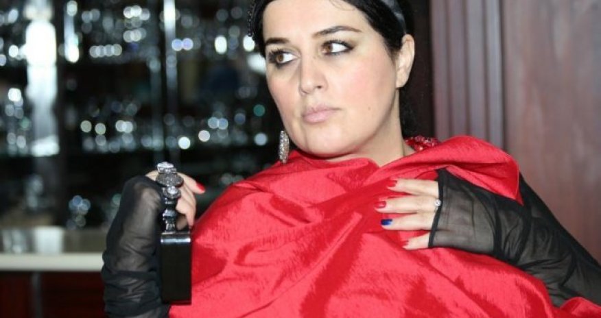 Elza Seyidcahandan: “Sevişin ki, oyasız, doğasız, doğdurasız...”