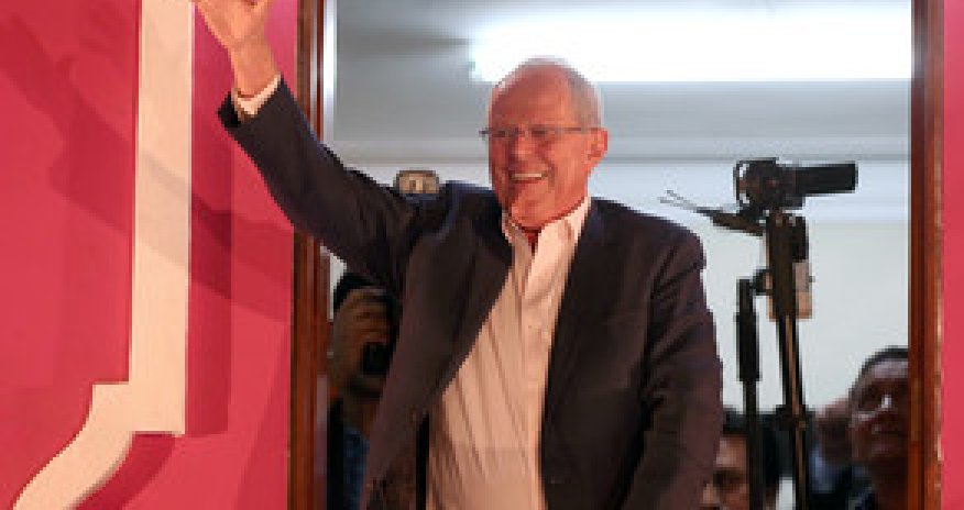 Peru Venesueladakı səfirini geri çağırıb