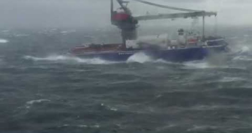 Xəzərdə qayıq çevrilib