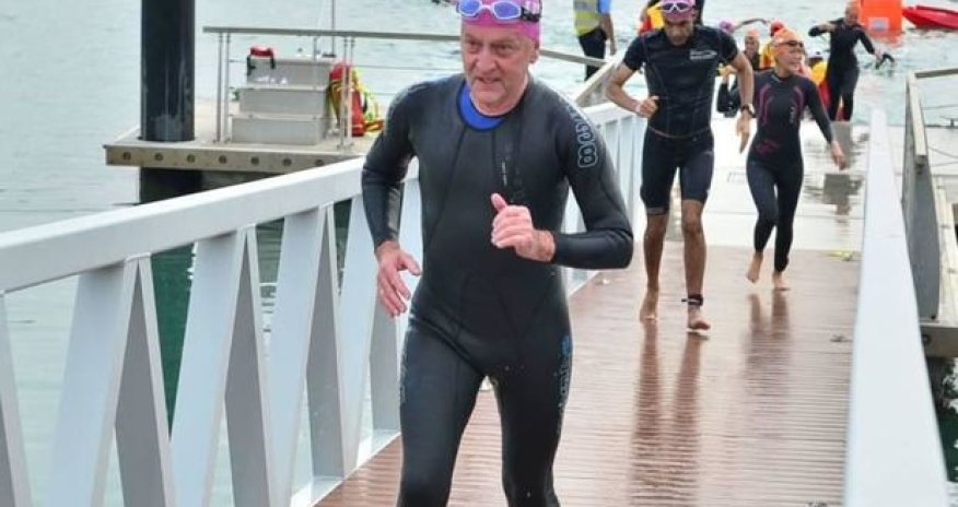 “Azəravtoyol”un 74 yaşlı əməkdaşı Əbu-Dabidə çempion oldu