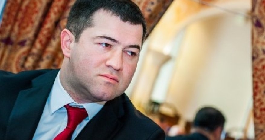 Həbs olunmuş nazir prezident oldu