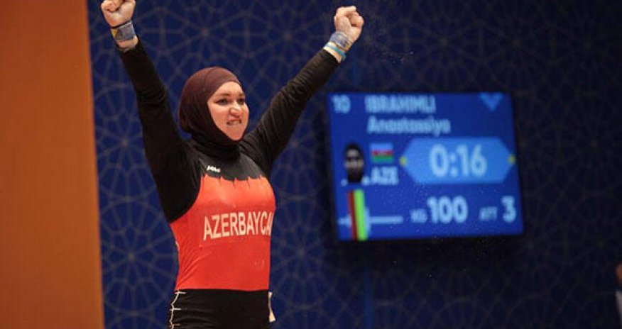 Bakı-2017: 5 rekord yeniləyən ağır atletimiz çempion oldu