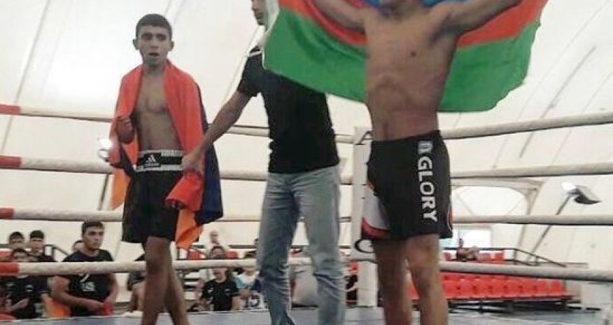 Азербайджанский спортсмен одолел двух армян