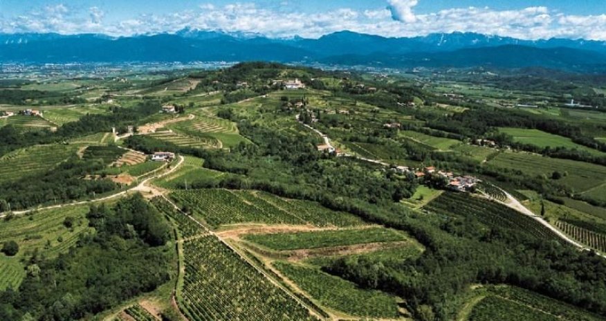 Yayı İtaliyanın Friuli-Venesiya-Culiya vilayətində keçirin - FOTO