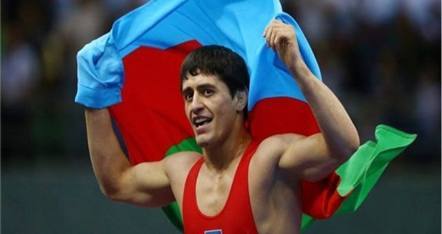 Расул Чунаев удерживает лидерство