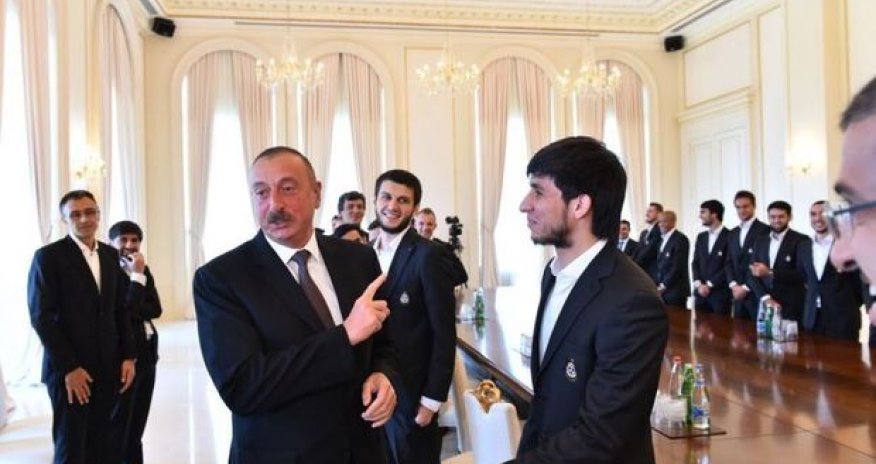 Ильхам Алиев пошутил над Афраном Исмаиловым