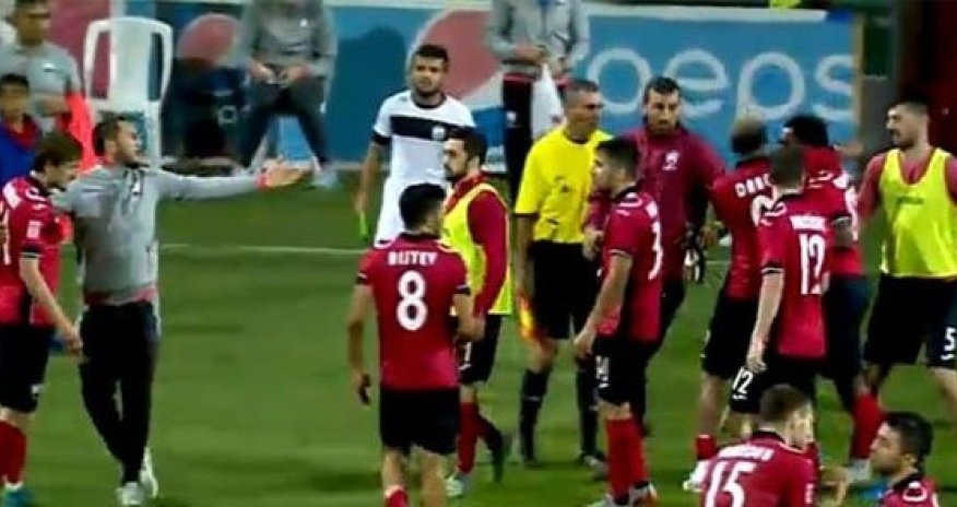 «Qəbələ»nin futbolçuları arasında dava